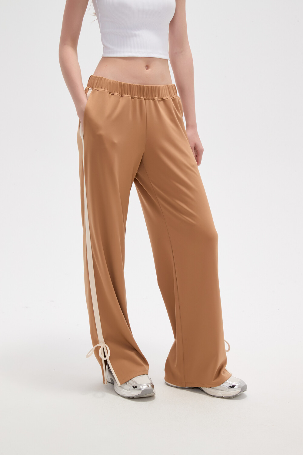Pantalon Deportivo Veda Beige Oscuro