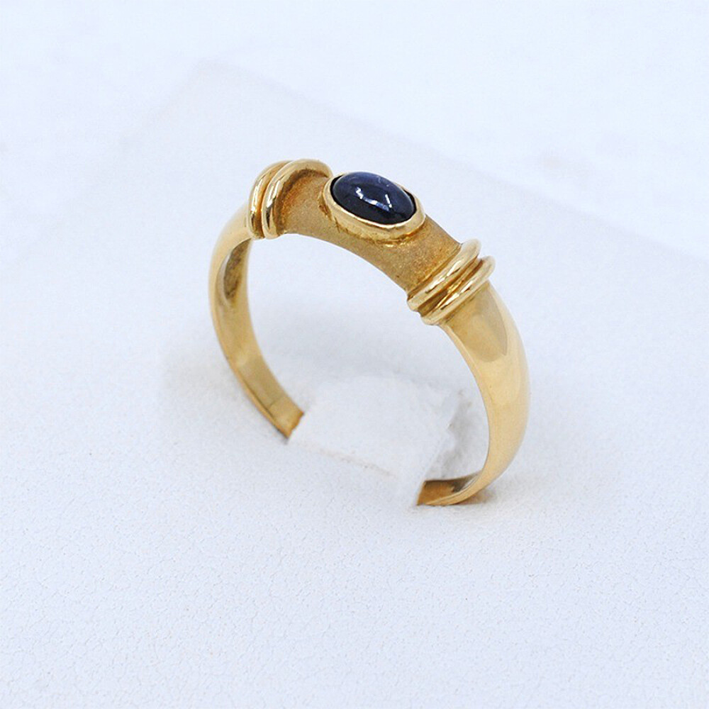 Anillo En Oro 18K Y Zafiro Anillo En Oro 18K Y Zafiro