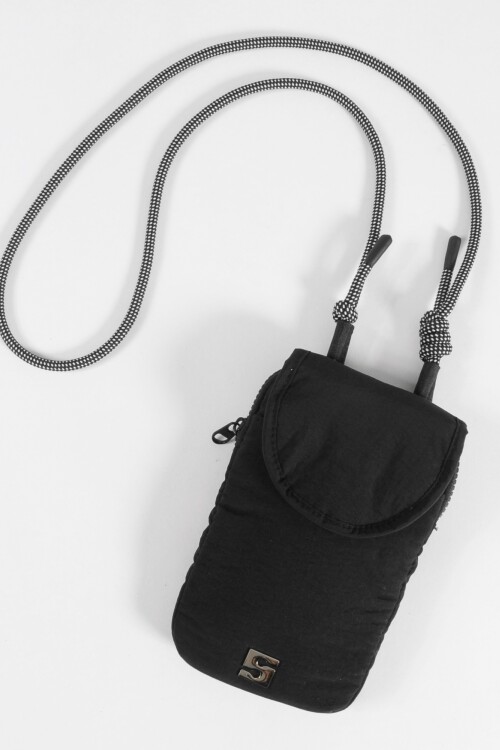 Porta celular cordón negro