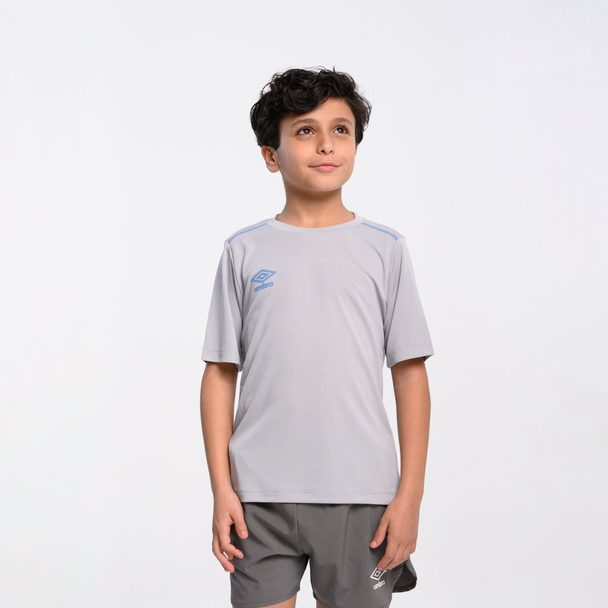 Remera Holes Umbro Niños - 057 