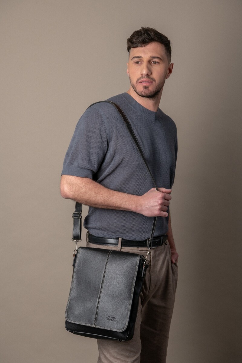 Morral con solapa mediano - Negro 