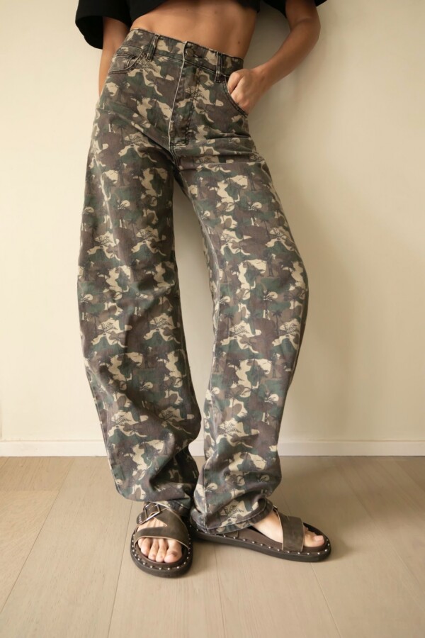 Jean Barrel camuflado Jean Barrel camuflado