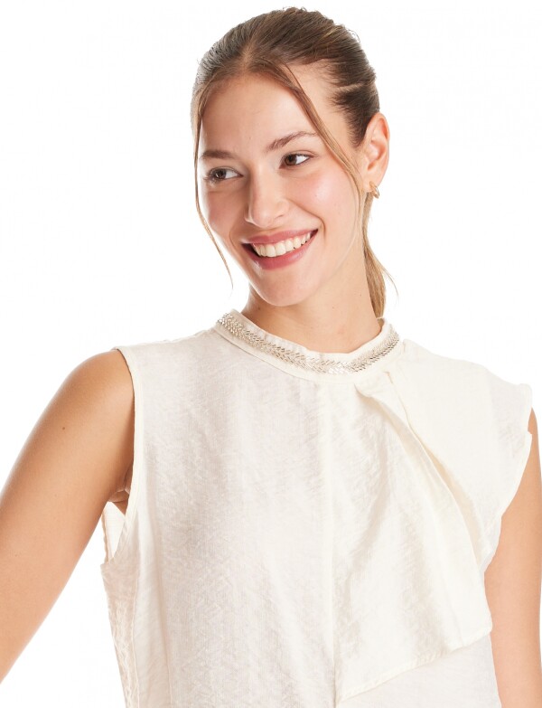 Blusa Drapeada & Cuello Bordado CRUDO