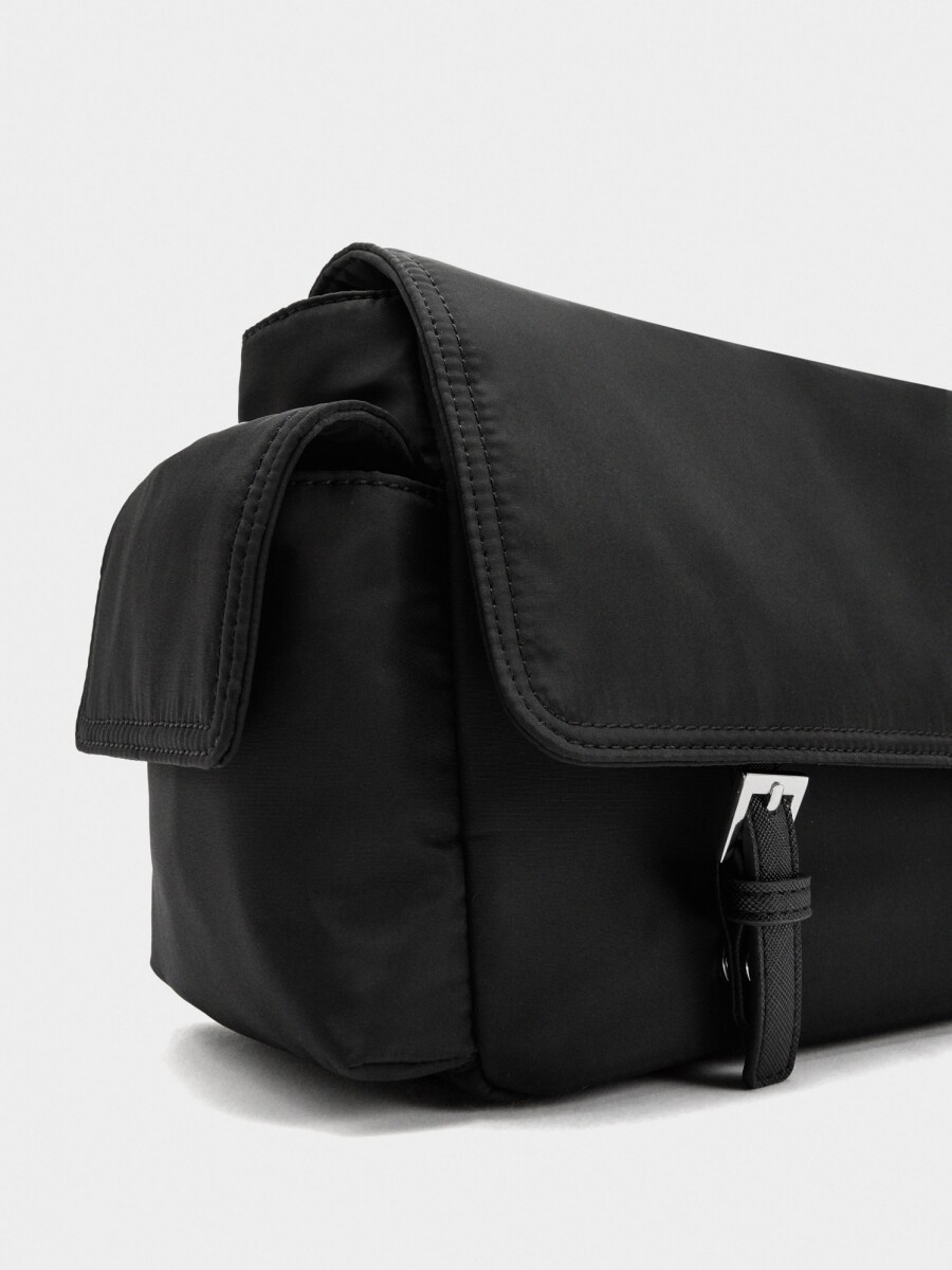 Bolso Bandolera De Nylon Con Solapa negro