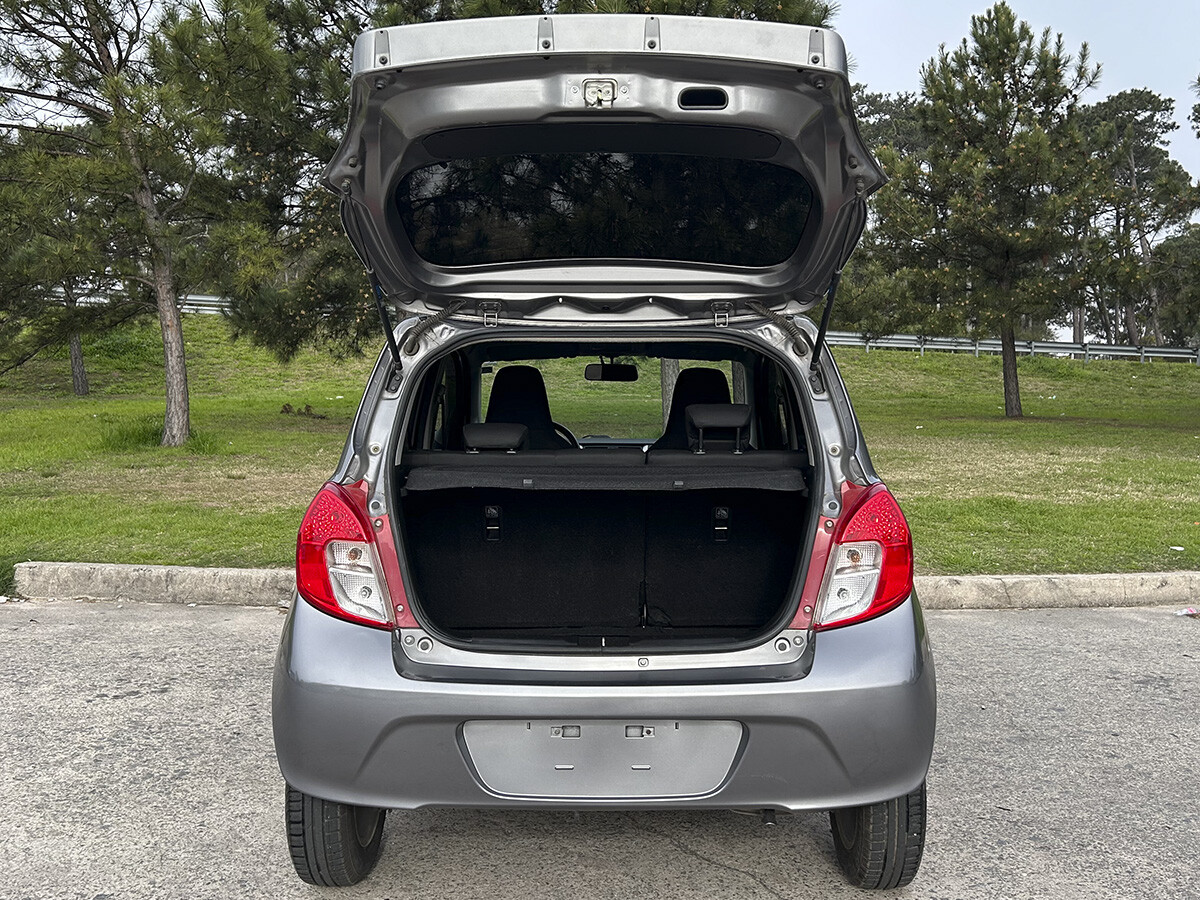 Suzuki Celerio GL EXCELENTE ESTADO! | Permuta / Financia Suzuki Celerio GL EXCELENTE ESTADO! | Permuta / Financia