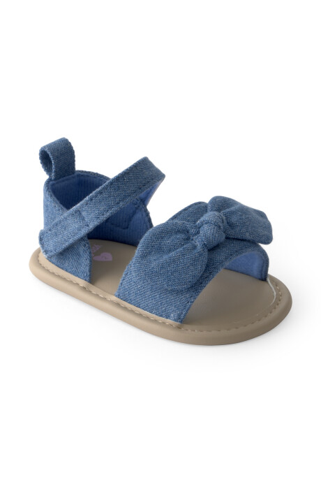 Sandalias azules con velcro y moño Sin color