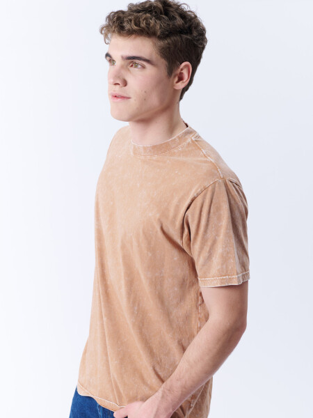 Remera Lavada Beige Oscuro