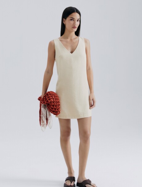 VESTIDO CON ESCOTE EN V BEIGE