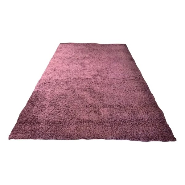 Alfombra Clemant 2.00 x 2.50mts color uva - PRODUCTO CON DETALLES Alfombra Clemant 2.00 x 2.50mts color uva - PRODUCTO CON DETALLES