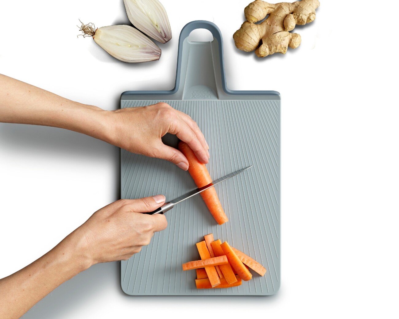 Tabla de Cortar Plegable Grande Joseph Joseph Chop2Pot™ Plus Azul Claro - PREVENTA Tabla de Cortar Plegable Grande Joseph Joseph Chop2Pot™ Plus Azul Claro - PREVENTA