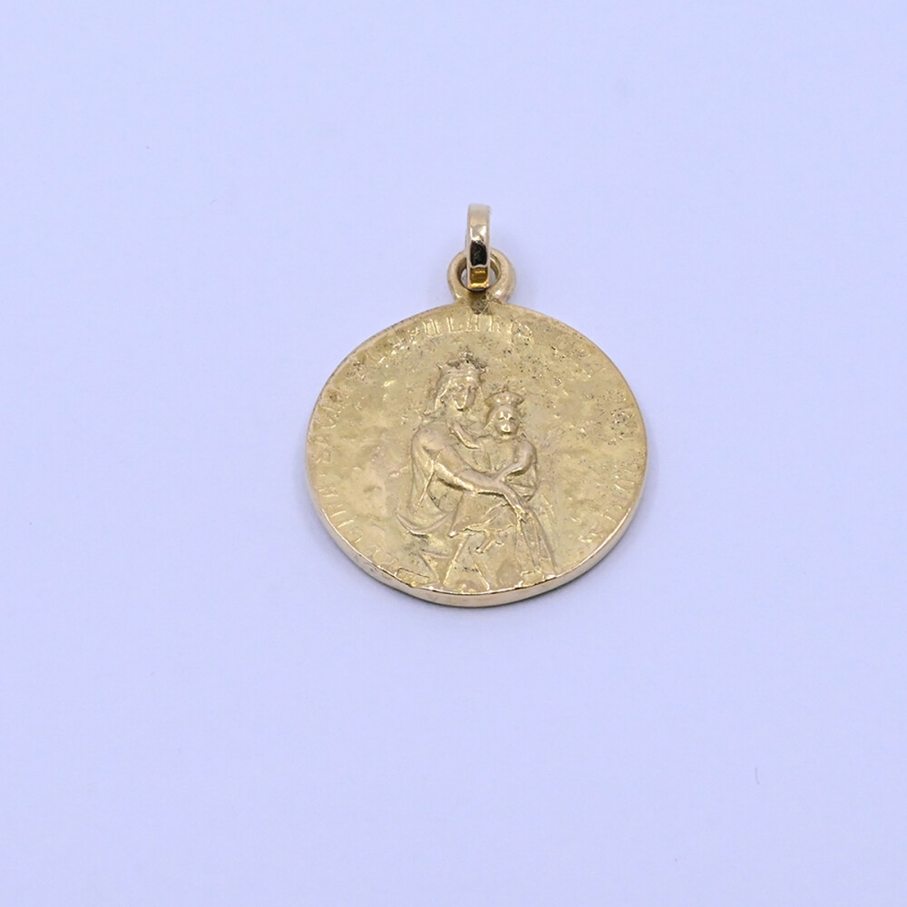 Medalla oro 18k escapulario. Medalla oro 18k escapulario.
