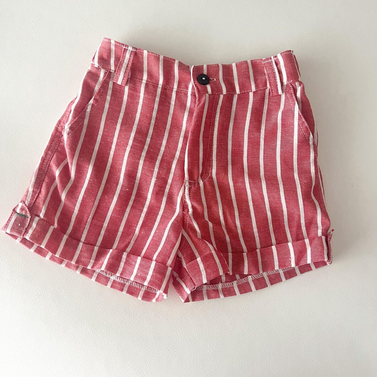 Bermuda Classic red row 