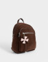 Mochilas Urbanas Mochila De Cuerina Con Charm - Marron Oscuro