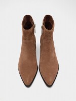 Botines De Piel Con Pespuntes camel