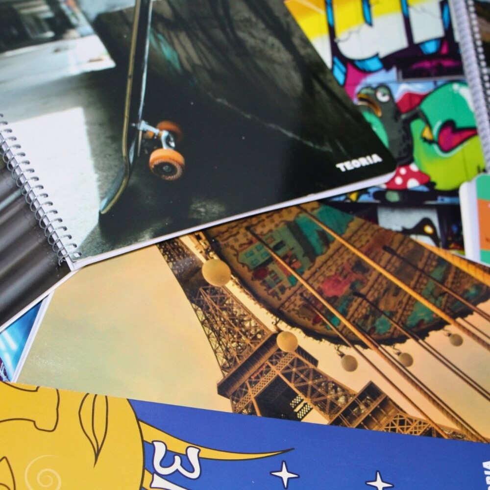 CUADERNOLA TEORIA 70 HOJAS RAYADA TAPA FUSCA