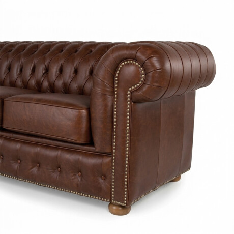 Sofá Chesterfield Novo - Cuero Básico - 3 cuerpos New Brown - (Preventa)