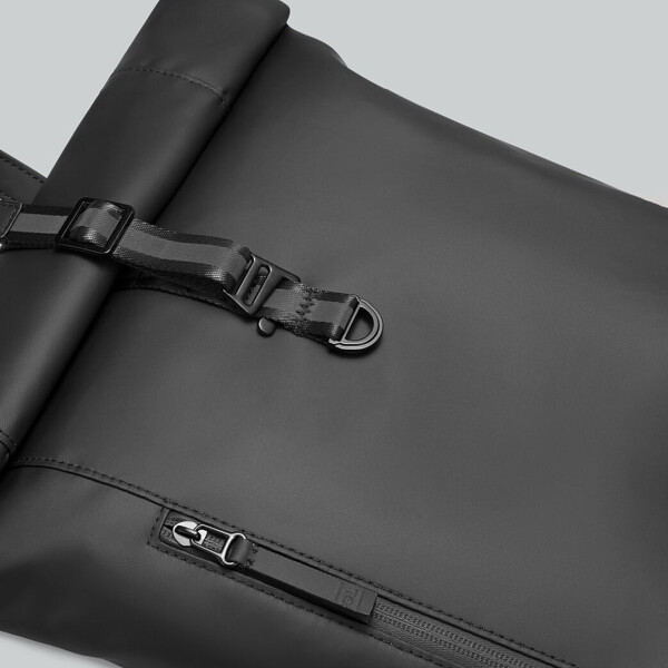 Mochila Gaston Luga Rullen MIni 12L C/Roll-top Impermeable Color Negro
