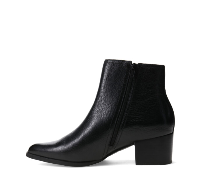 Bota de Mujer Bottero Caña Baja de Cuero Negro