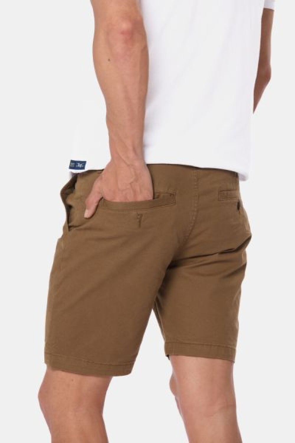 BERMUDA CLÁSICA Tostado