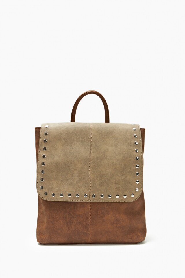 Mochila bicolor con tachas tostado