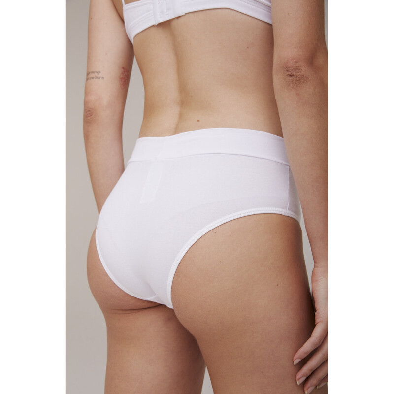 KIT COM 3 CALCINHAS FEM SURTIDO