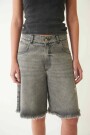 BERMUDA CUARZO Gris
