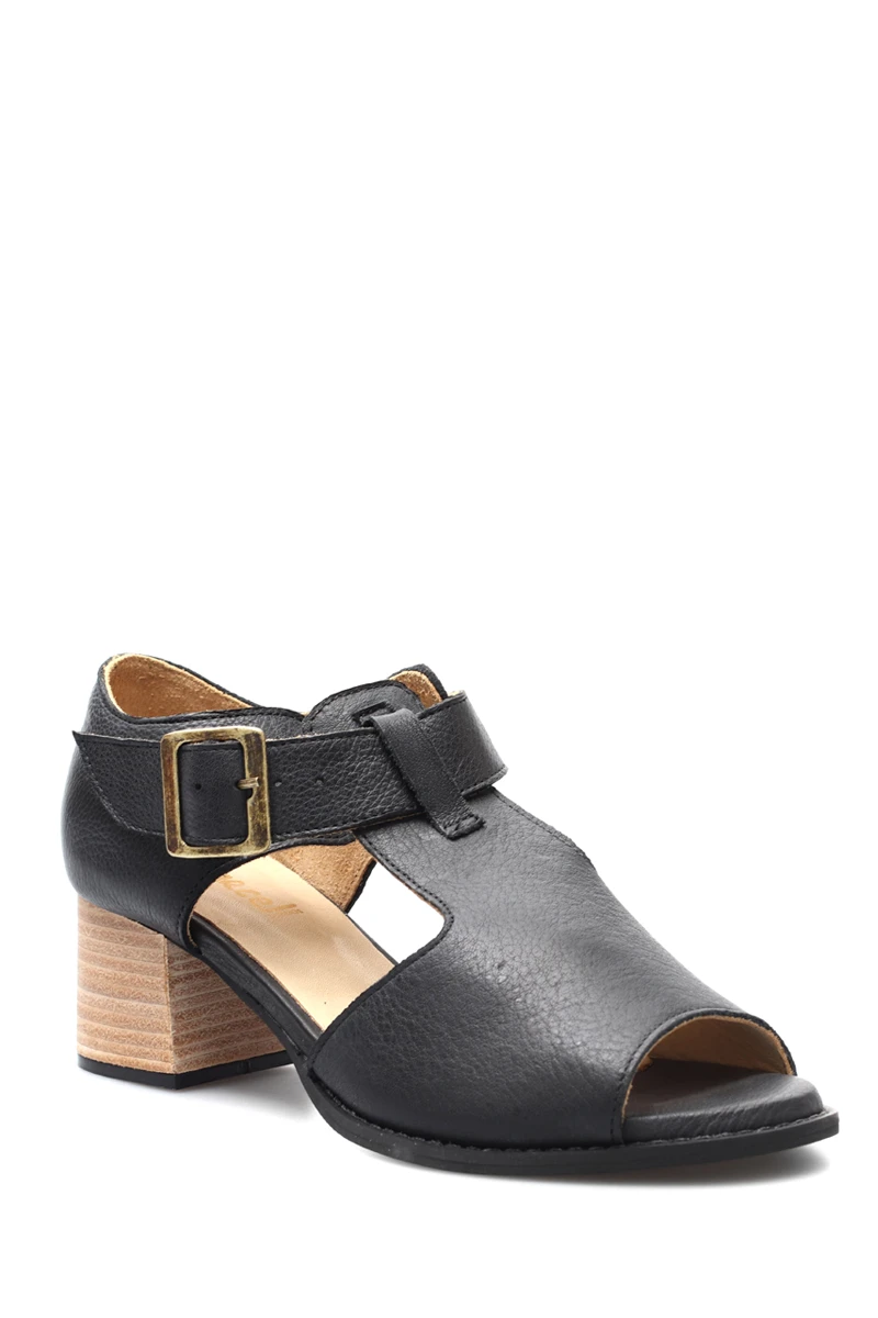 Sandalia Taco Medio Con Hebilla Boca Pez Cuero Negro