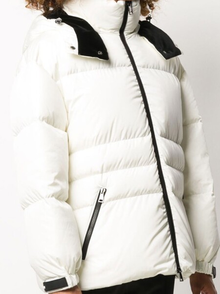 Moncler -Campera con capucha desmontable rellena de plumas, Tiac 0