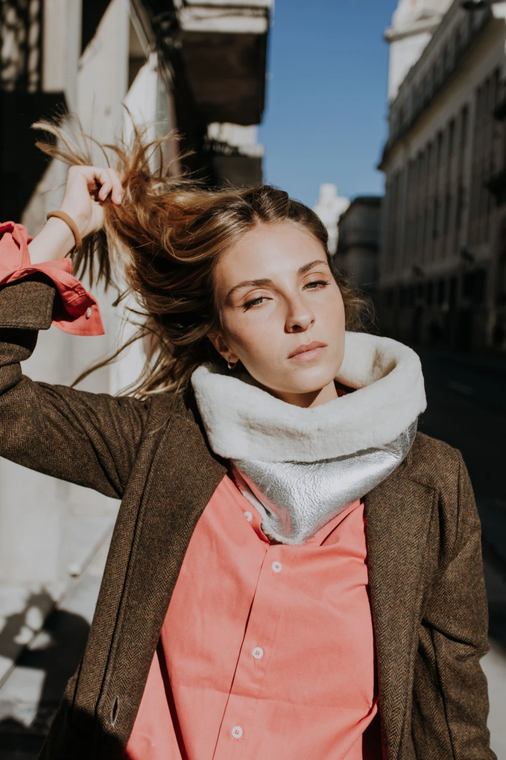 Brightness Warm Neck