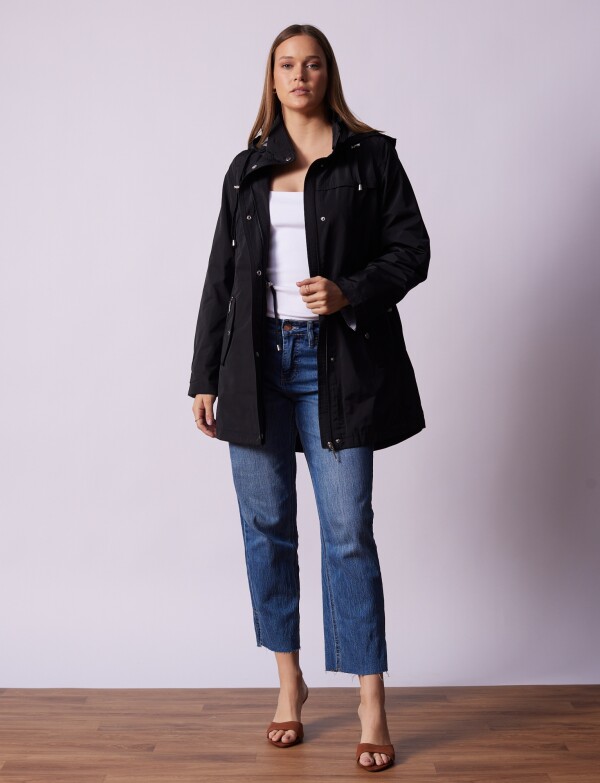 Campera Liviana Impermeable NEGRO