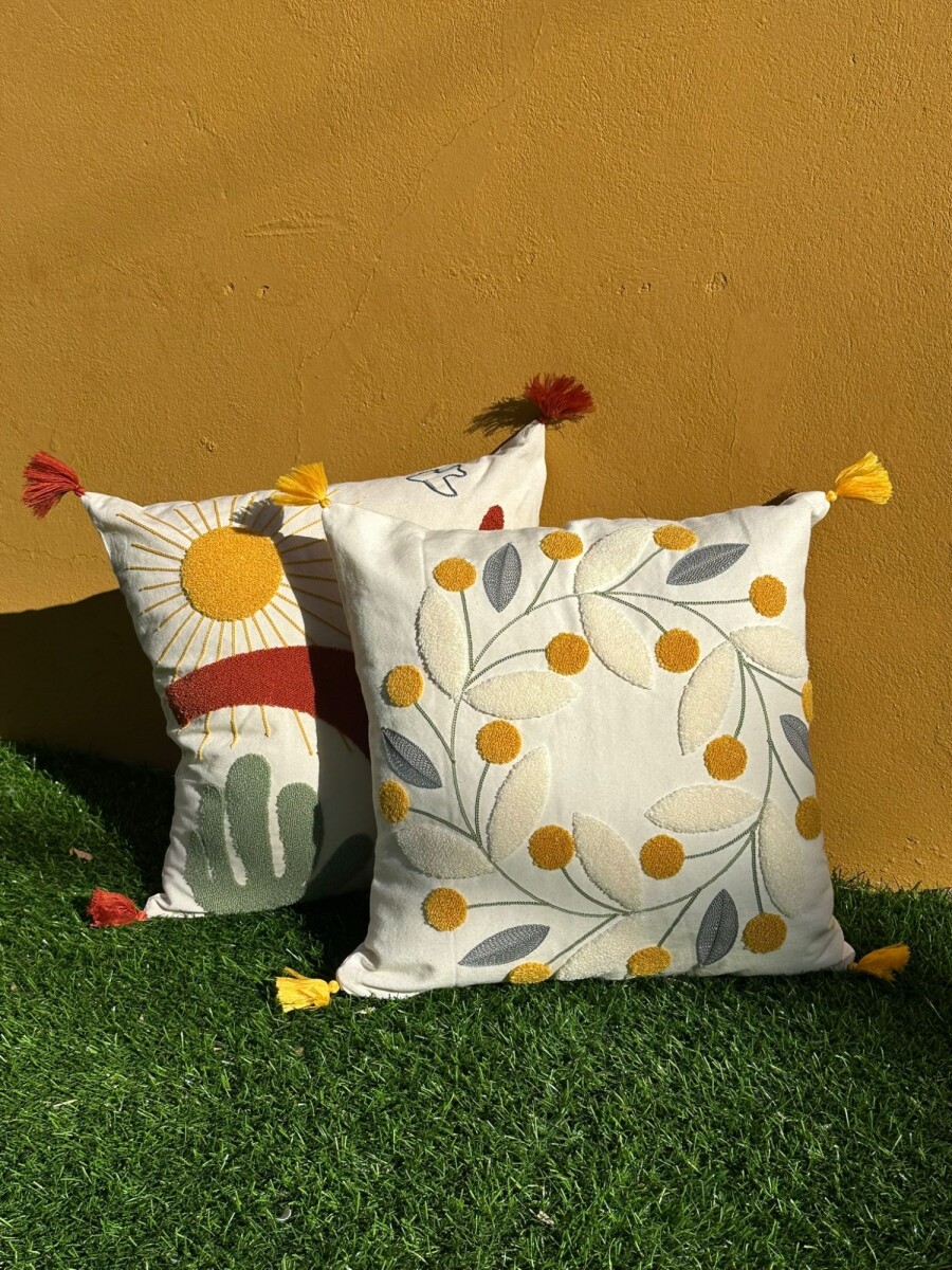 Funda Almohadón Bordada - Modelo 2 