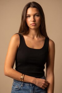 Top Musculosa Negro