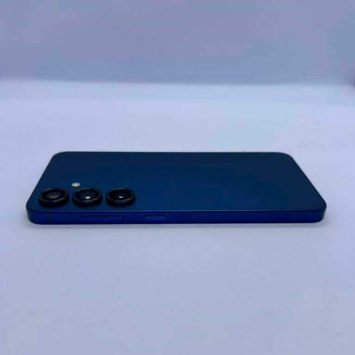 Samsung Galaxy S25 128 GB - Navy Samsung Galaxy S25 128 GB - Navy