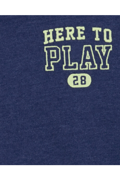 Set dos piezas de algodón, short y remera con capucha Set dos piezas de algodón, short y remera con capucha