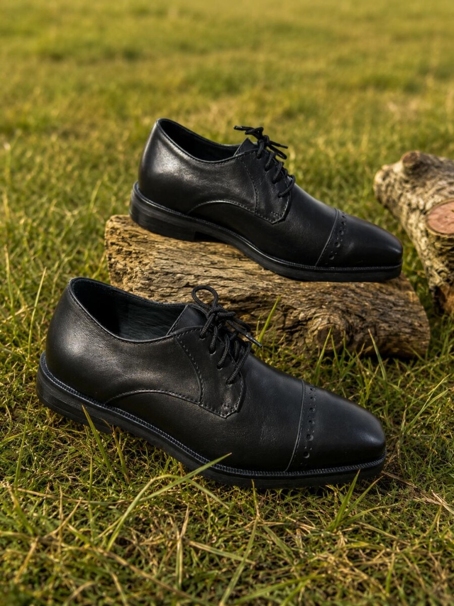 Zapato de vestir punta cuadrada 