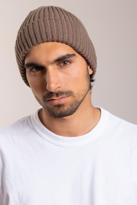 GORRO IVON POLANCO Tostado