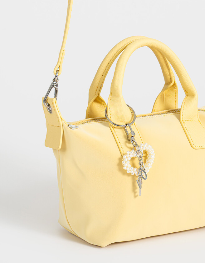 City Clasico Cartera City Con Charm De Perlas - Amarillo Claro