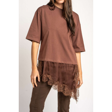 Remera Ruedo Saten Marron