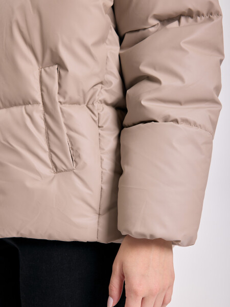 Campera de abrigo capitoneada Tostado