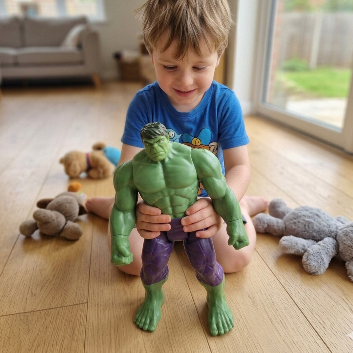 Figura Marvel con Articulación Hulk 30 cm Oficial 