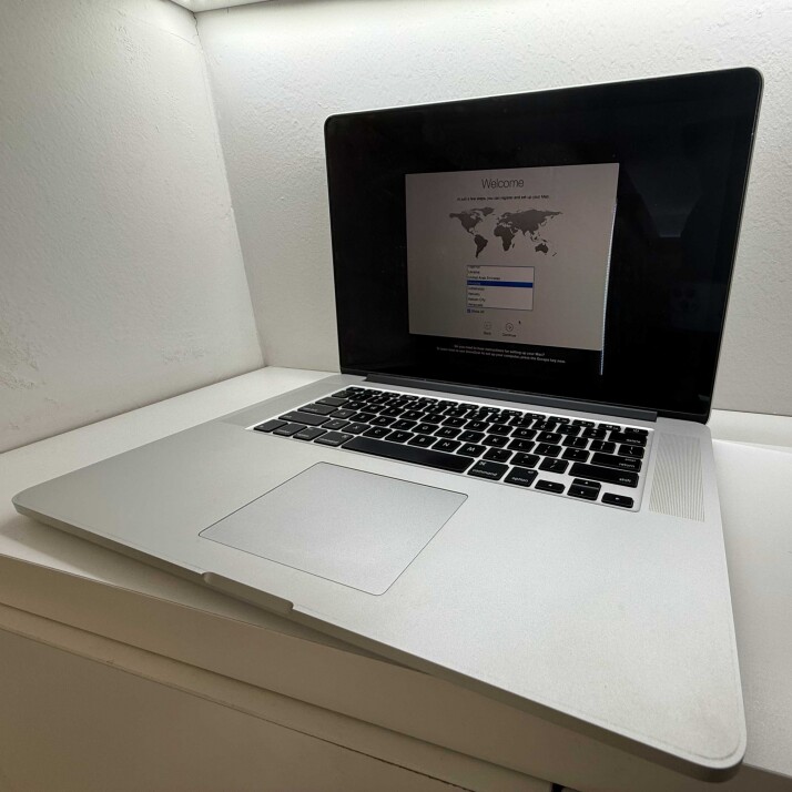 MacBook Pro 15" 2015 - 16 GB RAM 256 GB SSD MacBook Pro 15" 2015 - 16 GB RAM 256 GB SSD
