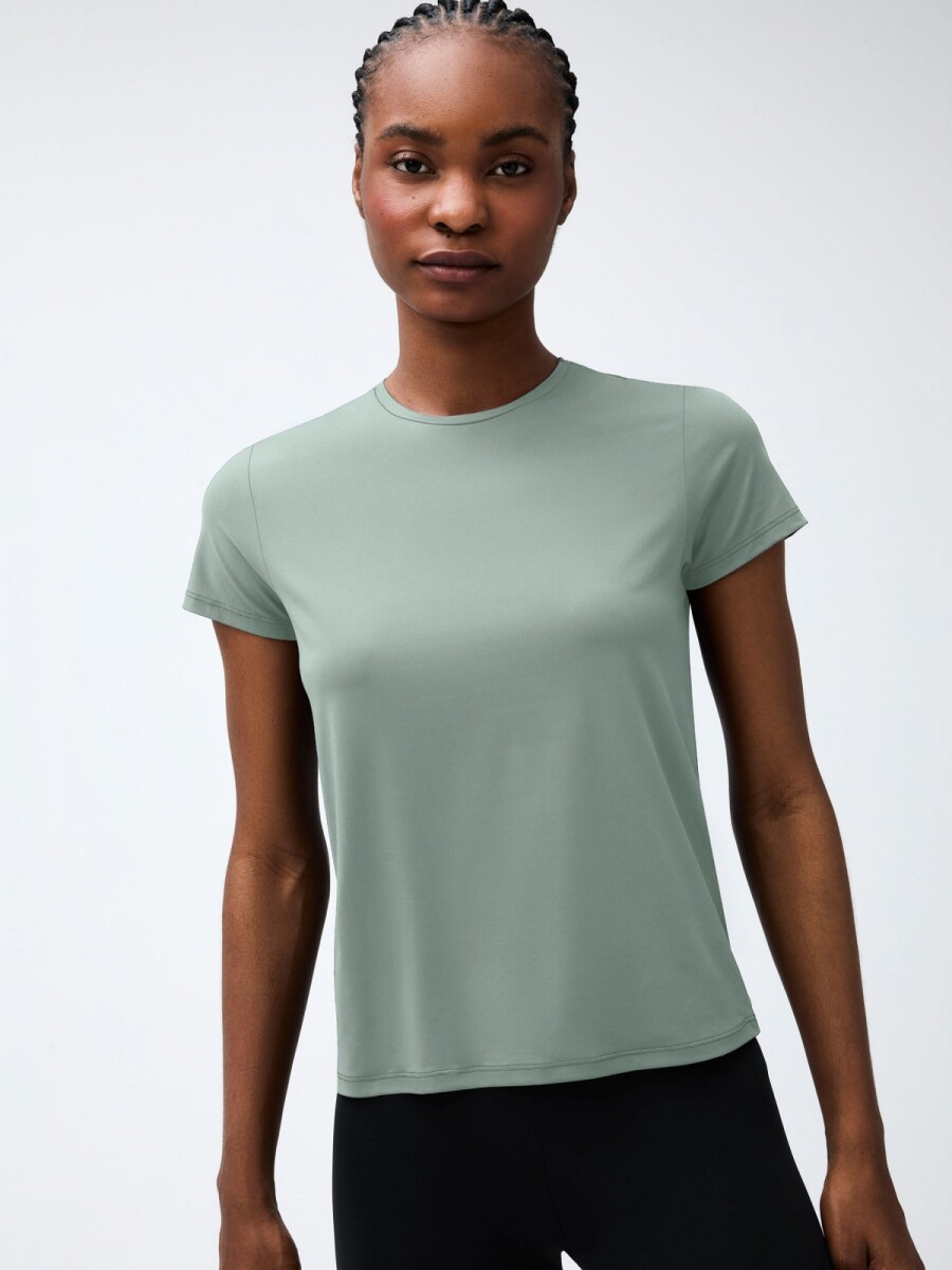 BLUSA DEPORTIVA SPORT CON PROTECCIÓN UV - VERDE 