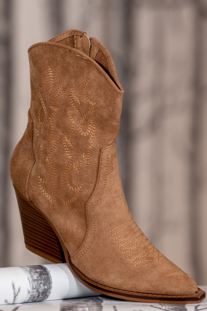 Bota Texana bordada Camel
