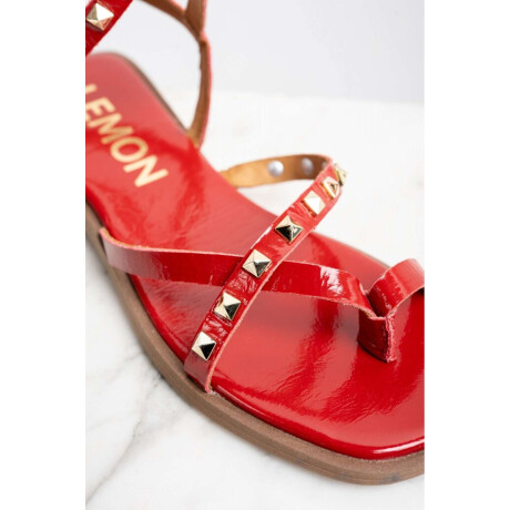 Sandalia Charol Tachas Rojo