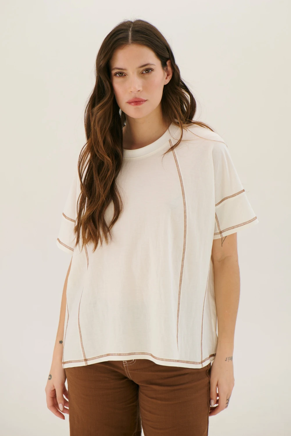 REMERA MACA