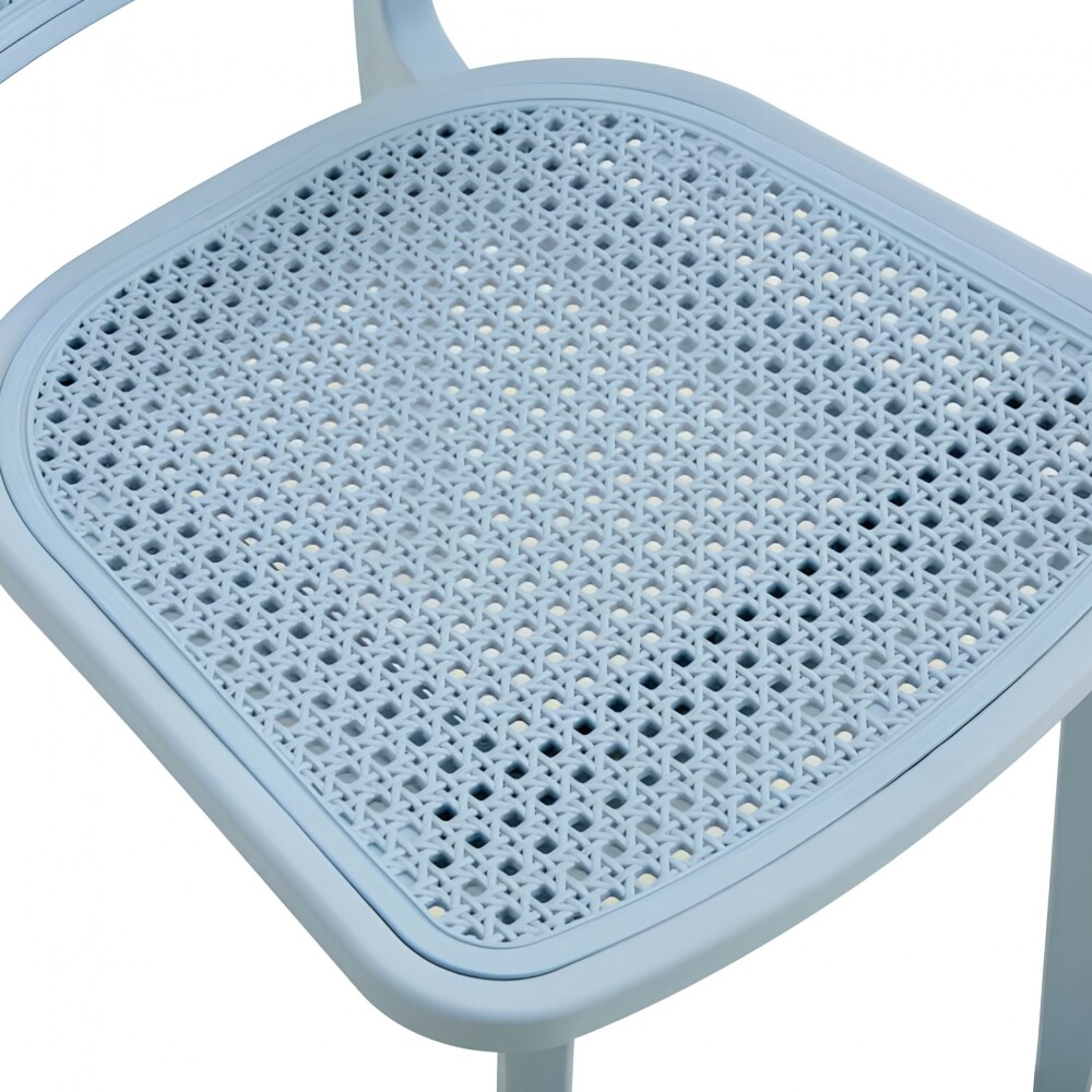 Silla Simil Rattan de polipropileno Celeste