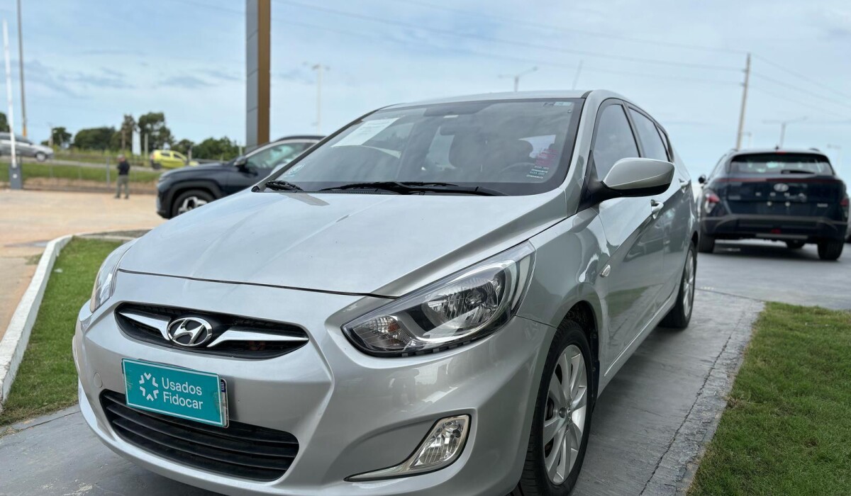 Hyundai Accent 1.4 GL - 2014 Hyundai Accent 1.4 GL - 2014