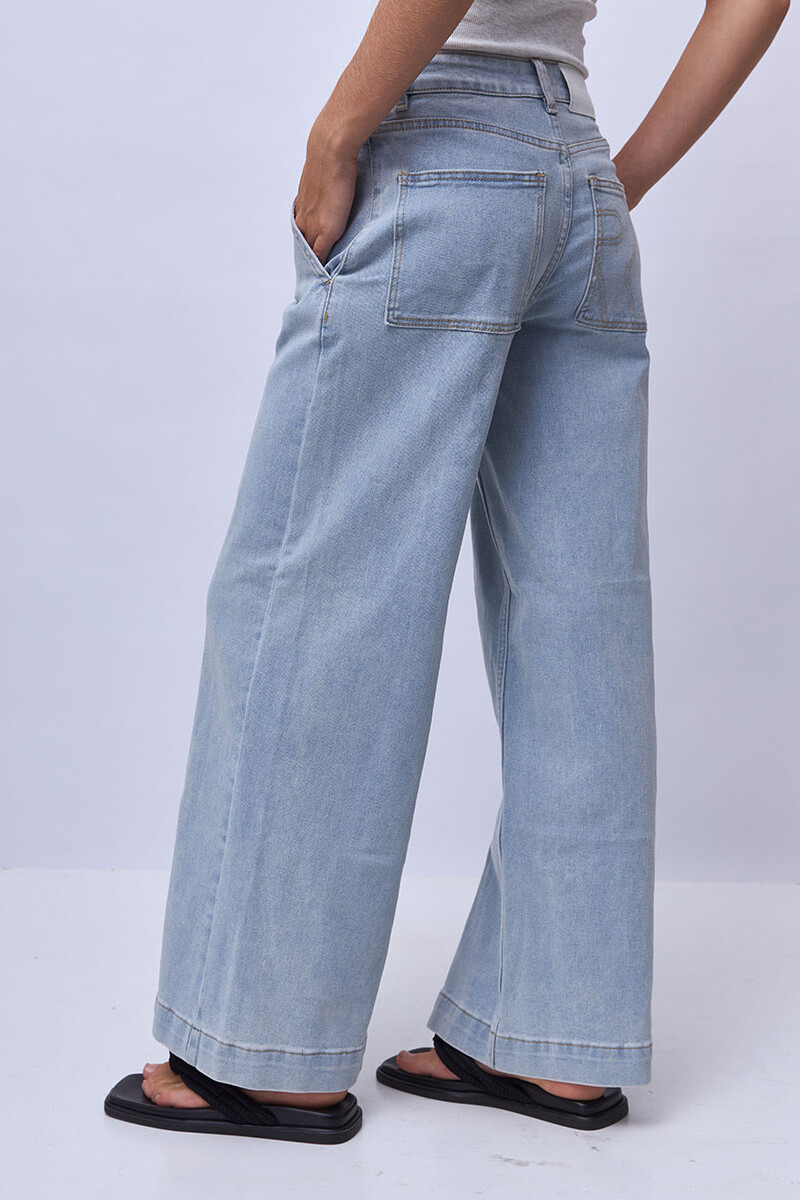 Fari Light Blue