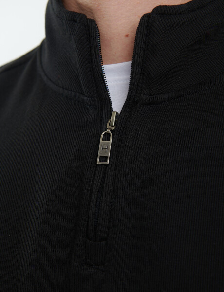 470919 REMERA HARRY Negro