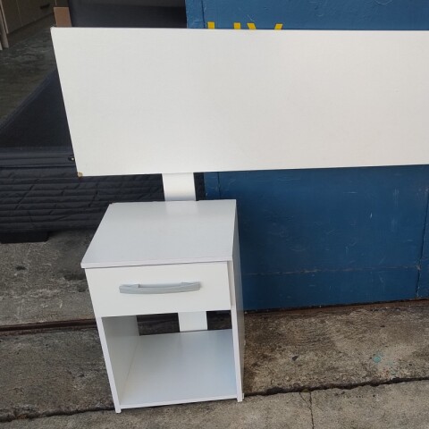 [ OUTLET ] Respaldo de Sommier C / 2 Mesas de Luz - Blanco - MDP - FE [ Armado Solo Retiro ] [ OUTLET ] Respaldo de Sommier C / 2 Mesas de Luz - Blanco - MDP - FE [ Armado Solo Retiro ]
